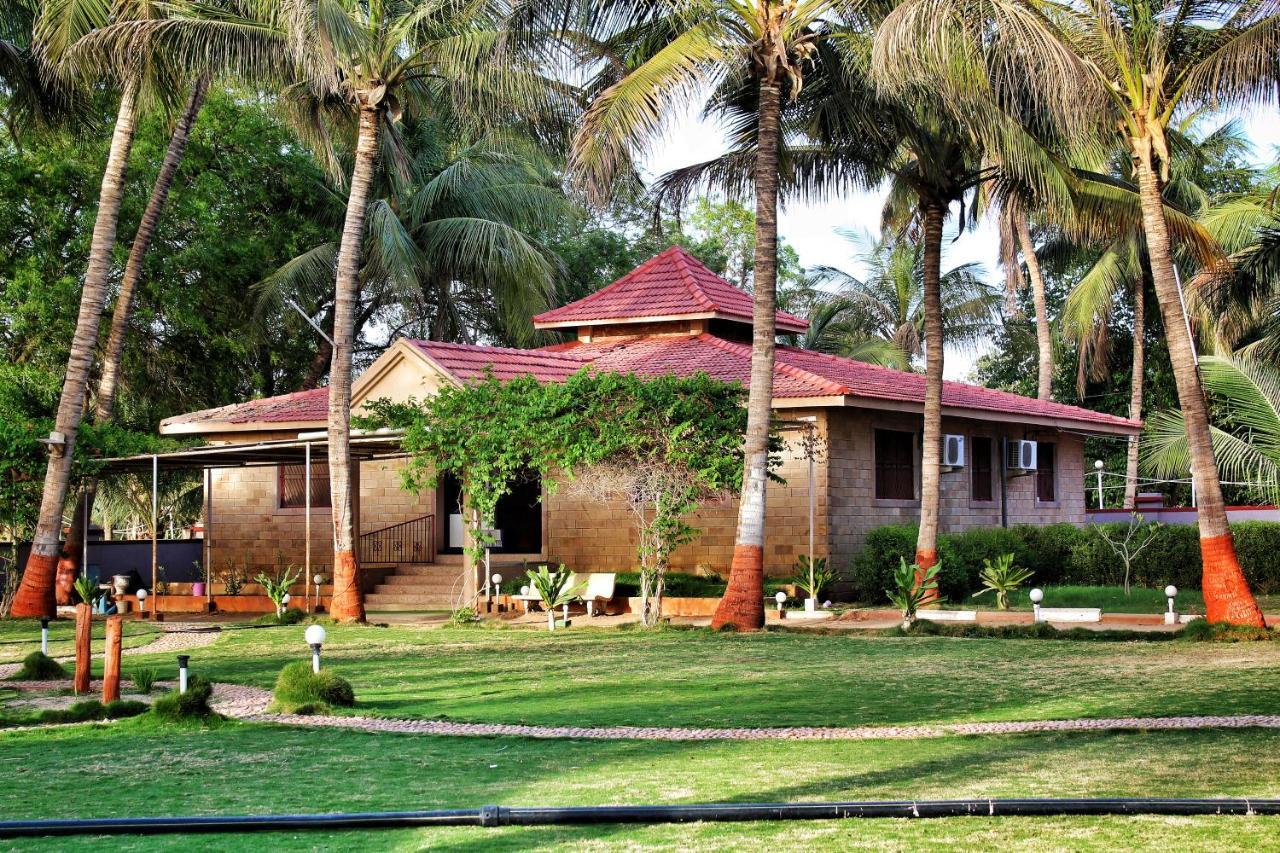 Stay Guru Resort Farm Villa Bhuj Exteriör bild