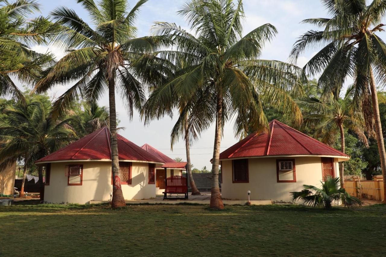 Stay Guru Resort Farm Villa Bhuj Exteriör bild