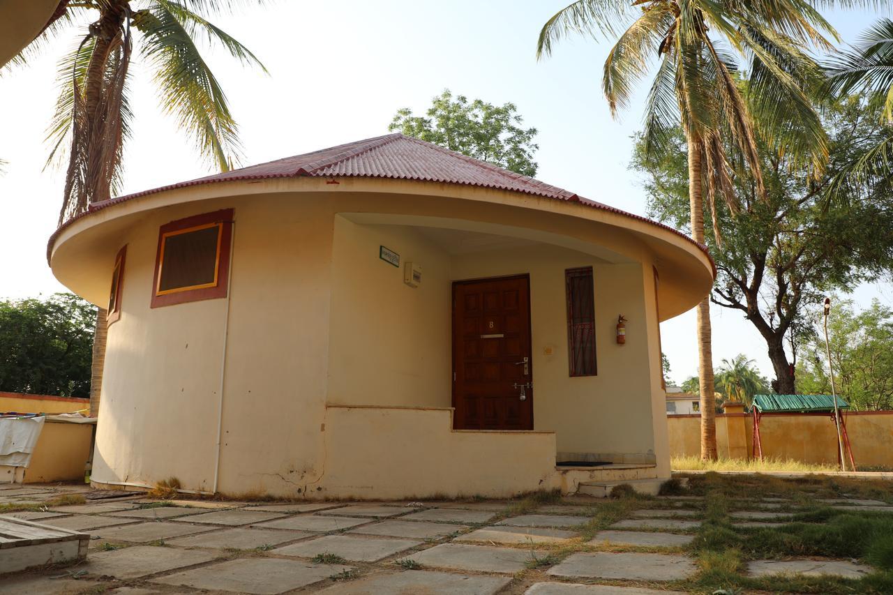 Stay Guru Resort Farm Villa Bhuj Exteriör bild